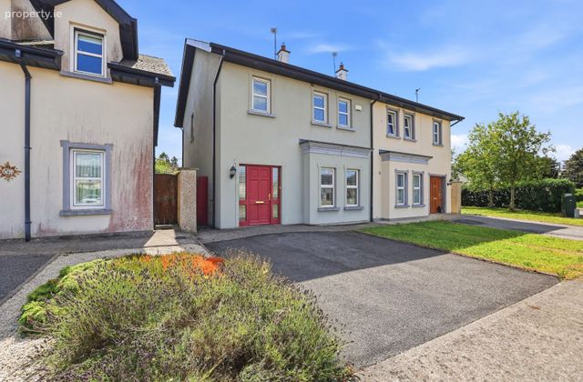 2 An Chuirt, Monard, Co. Tipperary - Click to view photos