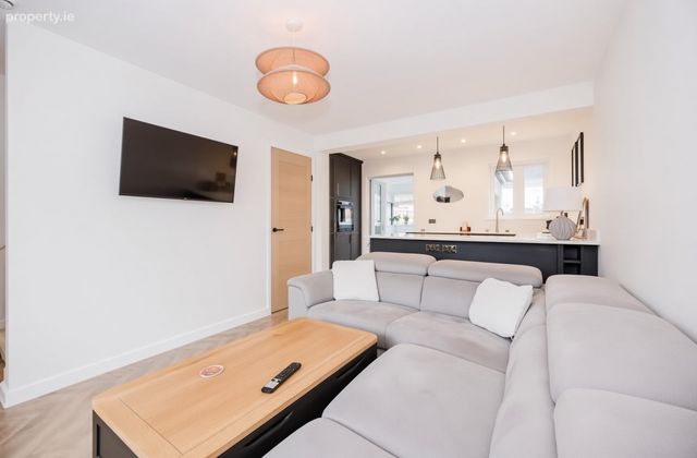 Oxmantown Road, Dublin 7, Arbour Hill, Dublin 7 - Click to view photos