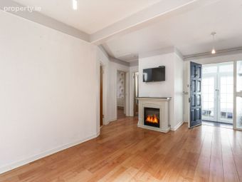 38 Prospect Lawn, Cabinteely, Dublin 18 - Image 4