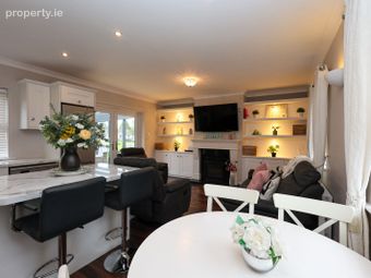 5 Loughstown Holiday Village, Drumcree, Drumcree, Co. Westmeath - Image 2