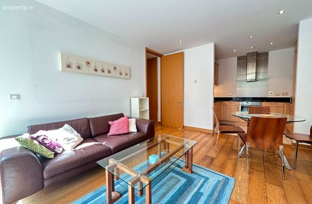 Killashee House, IFSC, Dublin 1 - Click to view photos