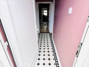4 Sean Allen Terrace, Cashel Road, Tipperary Town, Co. Tipperary - Image 2