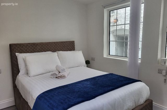 Old Youghal Road, Dillons Cross, Co. Cork - Click to view photos