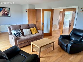 Apartment 8, Block B, Hawthorn Crescent, Drishoge, Carrick-on-Shannon, Co. Roscommon