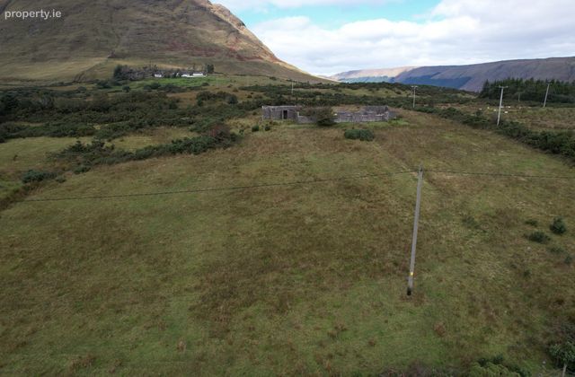 Cappanachere, Tourmakeady, Co. Mayo - Click to view photos