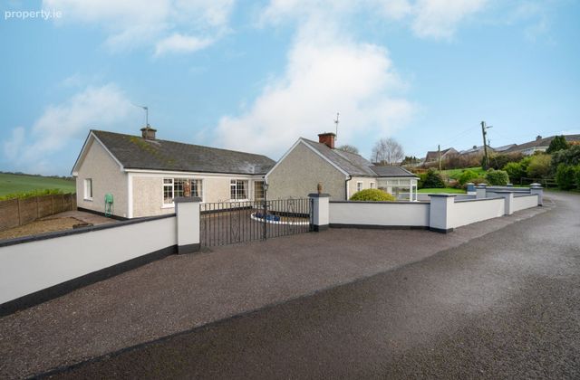 Woodland, Old Blarney Road, Kerry Pike, Co. Cork - Click to view photos
