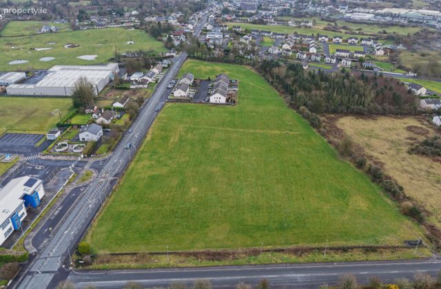 Knock Road, Ballyhaunis, Co. Mayo - Click to view photos
