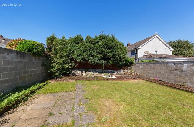 4 The Vale, Woodfarm Acres, Palmerstown, Dublin 20, Palmerstown, Dublin 20 - Click to view photos