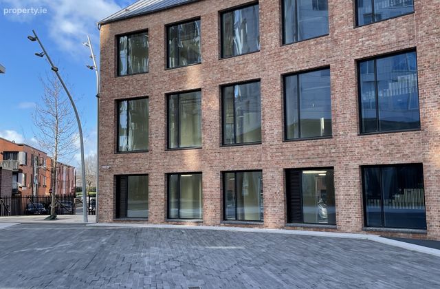 Unit 1 Grand Canal Harbour, St. James Gate, Dublin 8 - Click to view photos