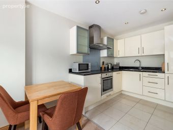 18 Laurel House, Carrickmines Green, Dublin 18, Carrickmines, Dublin 18 - Image 3