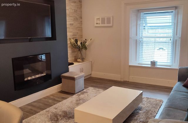 2 Ross Terrace New St Malahide, Co. Dublin, Malahide, Co. Dublin - Click to view photos