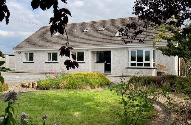 Boulabeha, Moyne, Moyne, Co. Tipperary - Click to view photos