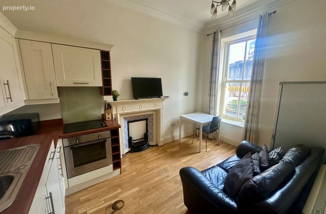 38 Amiens Street, Dublin 1 - Click to view photos