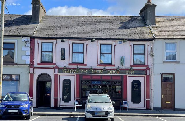 Apartments 1,2 3, Market Square, Charlestown, Co. Mayo - Click to view photos