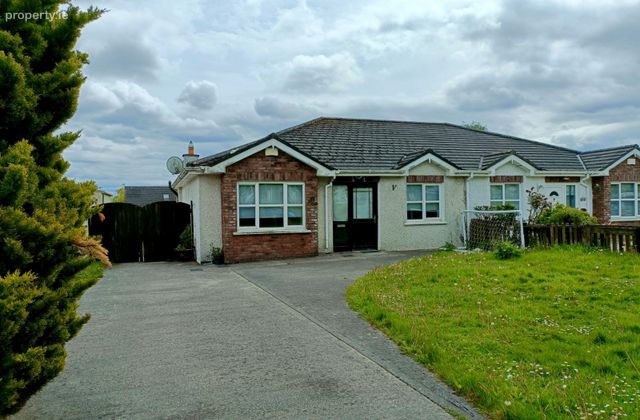 13 Derrybeg, Edenderry, Edenderry, Co. Offaly - Click to view photos