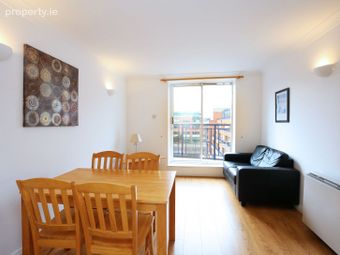 Custom House Harbour Apartments, IFSC, Dublin 1 - Image 3