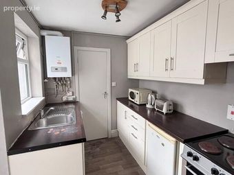 8 Geraldine Place, Albert Road, Cork, Blackrock, Co. Cork - Image 3