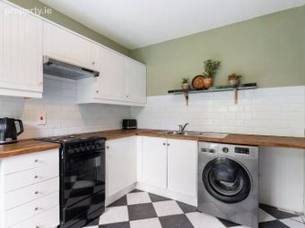 6 Walnut View, Brookwood, Dublin 16, Dublin 16 - Image 4