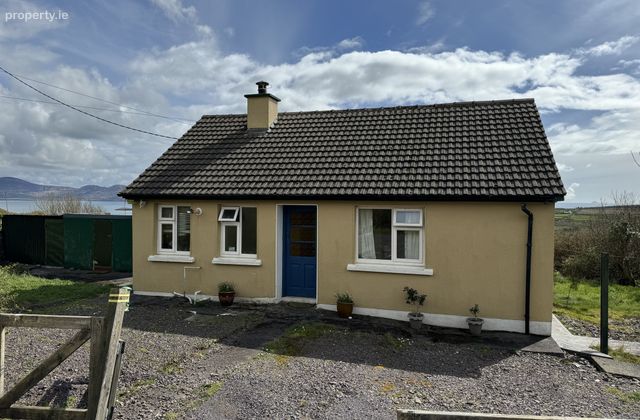 Kinard West, Ballinskelligs, Ballinskelligs, Co. Kerry - Click to view photos