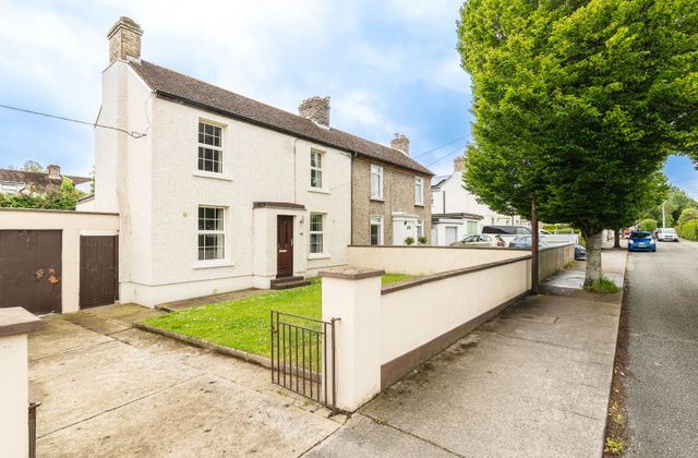 40 Beaufield Park, Stillorgan, Mount Merrion, Co. Dublin - Click to view photos