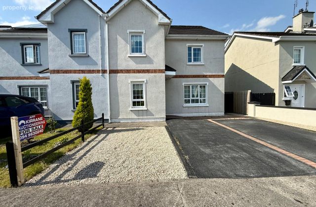 10 Esker Pines, Ballyhaunis, Ballyhaunis, Co. Mayo - Click to view photos