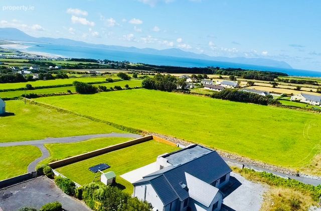 Dirtane, Ballyheigue, Ballyheigue, Co. Kerry - Click to view photos
