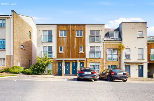 4 Waterside Green, Waterside, Malahide, Co. Dublin - Click to view photos