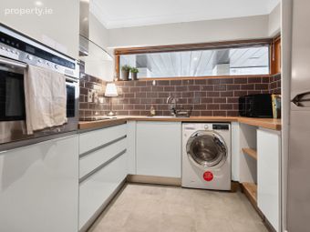 Apartment 25, The Cubes 1, Sandyford, Dublin 18 - Image 5
