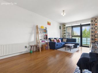 92 East Courtyard, Cabinteely, Dublin 18, Cabinteely, Dublin 18 - Image 5