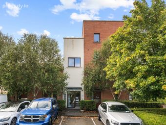 6 Castlegate Crescent, Adamstown, Adamstown, Co. Dublin