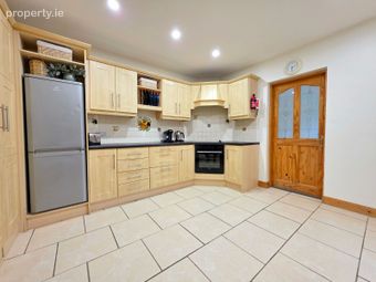 30 Bushypark Lawn, Circular Road, Newcastle, Co. Galway - Image 2
