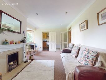 Apartment 10, Beaupark Downs, Monkstown Valley, Monkstown, Monkstown, Co. Dublin - Image 4