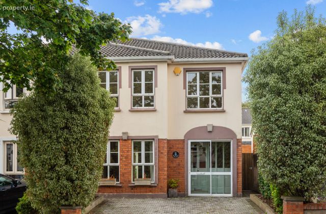 24 Orlagh Downs, Scholarstown Road, Knocklyon, Dublin 16 - Click to view photos