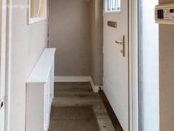 3 Saint John's Crescent, Clondalkin, Dublin 22 - Image 2