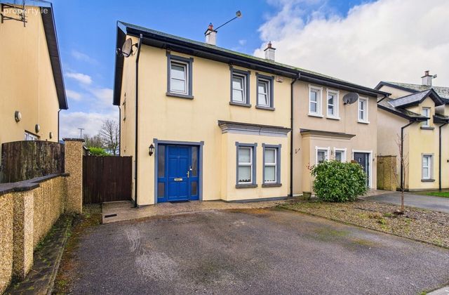17 An Chuirt, Monard, Co. Tipperary, Limerick Junction, Co. Tipperary - Click to view photos