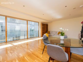 Apartment 25, Turnstone, Thornwood, Booterstown Avenue, Booterstown, Booterstown, Co. Dublin - Image 3