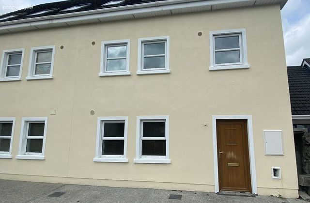 7 Water Street, Castlepollard, Co. Westmeath - Click to view photos