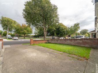 18 Parkwood Avenue, Dublin 24, Oldbawn, Dublin 24 - Image 3