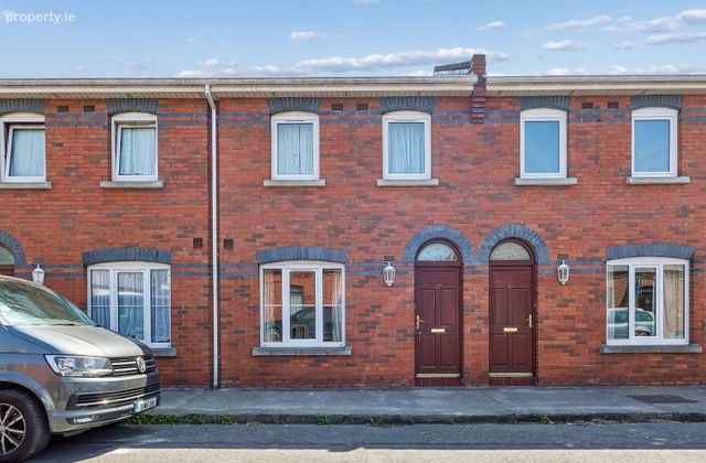 22 Synnott Row, Phibsborough, Dublin 7 - Click to view photos