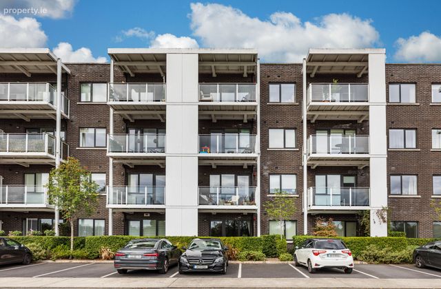 4 Orchard Hall, Hamilton Park, Castleknock, Dublin 15, Castleknock, Dublin 15 - Click to view photos