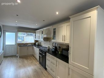 44 Meadow View, Avondale Park, Dundalk, Co. Louth - Image 5
