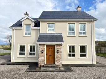 2 Alt Crescent, Castlefin, Co. Donegal - Image 3