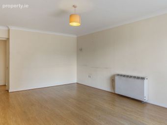 78 The Fasnet, Custom House Harbour, North Wall, Dublin 1 - Image 3