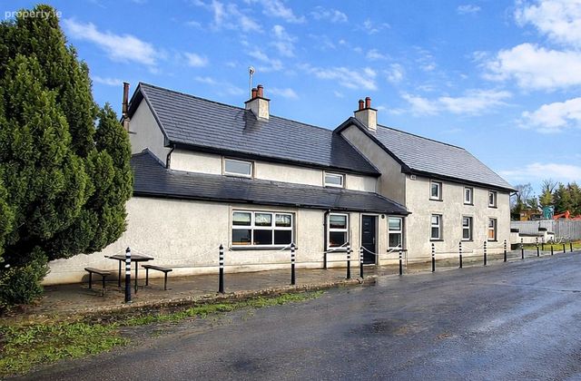 The Hive, Ballydine, Goolds Cross, Ballygriffin, Co. Tipperary - Click to view photos