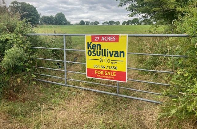 Residential Farm, Doon, Knocknagree, Co. Cork - Click to view photos