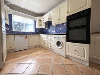 Flat 3, Dolmen House, Station Road, Omeath, Omeath, Co. Louth - Image 3