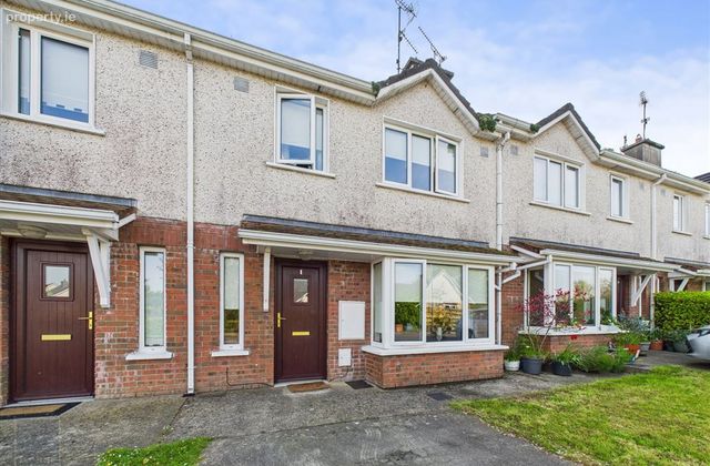28 Silverdale, Kilmuckridge, Gorey, Co. Wexford - Click to view photos