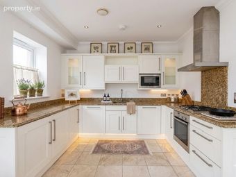 17 Alder Lodge, Farmleigh Woods, Castleknock, Dublin 15, Castleknock, Dublin 15 - Image 4