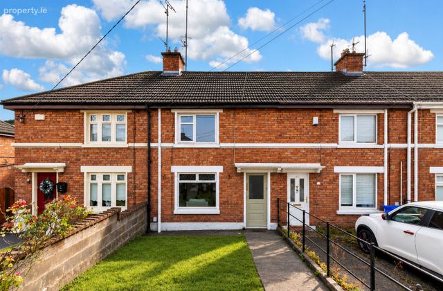 46 Pearse Park, Drogheda, Co. Louth - Click to view photos