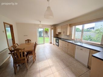 122 Carrig Rua, Nenagh, Co Tipperary, Nenagh, Co. Tipperary - Image 2